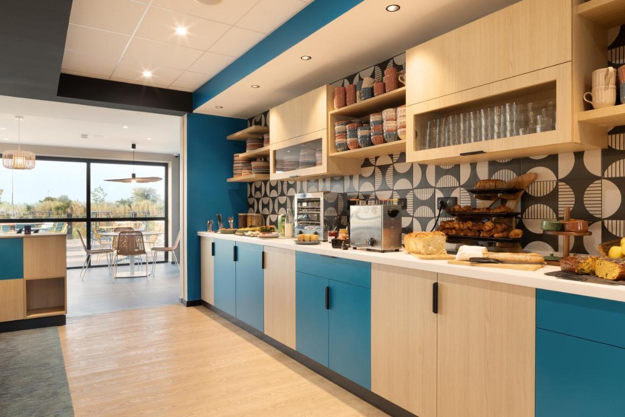 Hotel Ibis Styles Miramas Exteriér fotografie