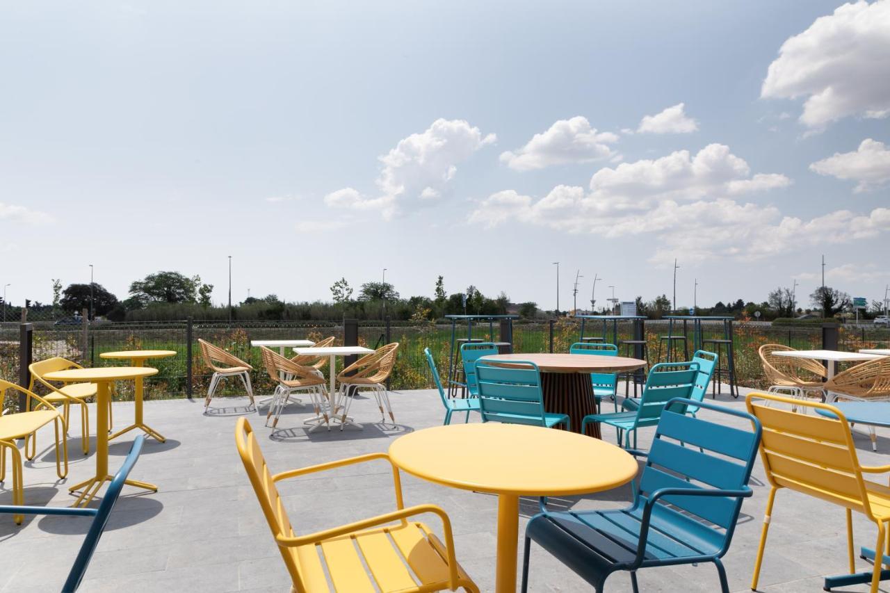 Hotel Ibis Styles Miramas Exteriér fotografie