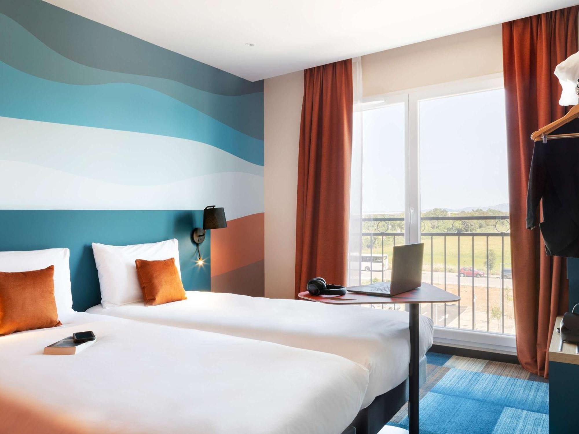 Hotel Ibis Styles Miramas Exteriér fotografie